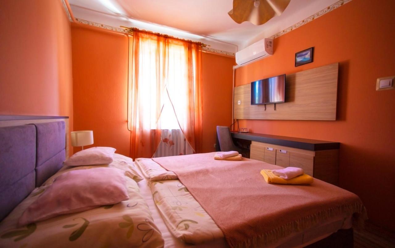 Bed and Breakfast Alabastrom Panzio Es Etterem Bogács Exterior foto